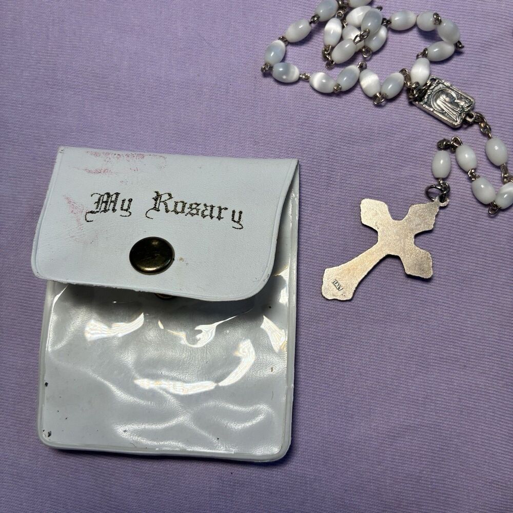 Vintage White Beads Catholic Rosary w Silver Tone Cross Marked Italy in Case - Picture 5 of 7